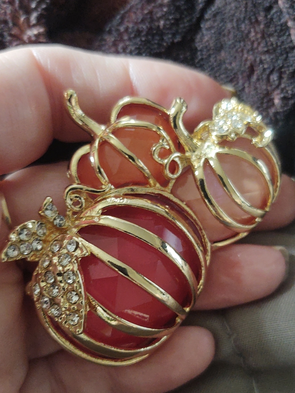 Pumpkin Trio Brooch - Picture 2 of 3